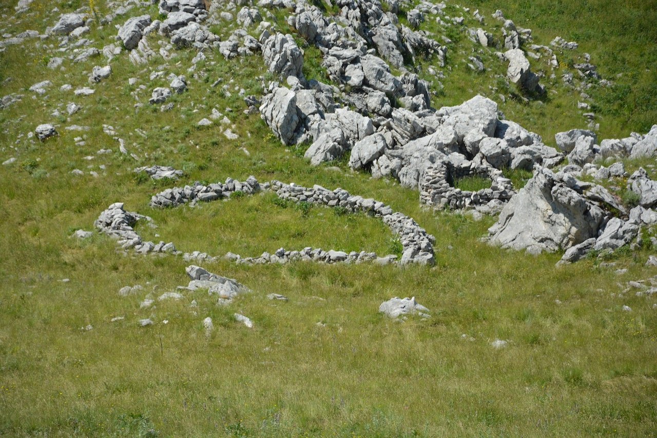 6day trekking / Tzoumerka - Kakarditsa - Peristeri mt. > 100km / Central Pindos