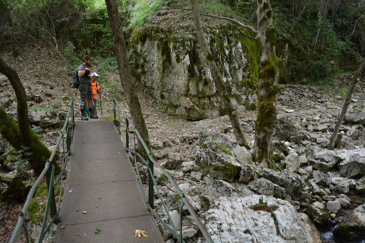 6day trekking / Tzoumerka - Kakarditsa - Peristeri mt. > 100km / Central Pindos