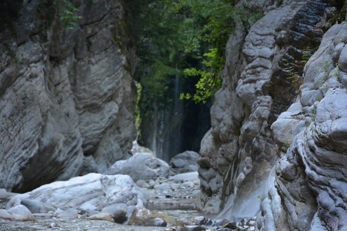 3 day trekking excursion / Krikelopotamos valey > 43km / South Pindos