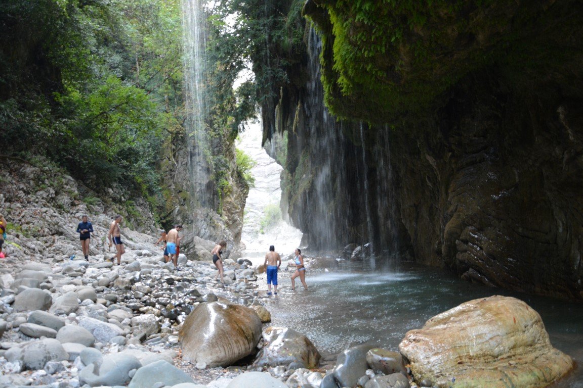 3 day trekking excursion / Krikelopotamos valey > 43km / South Pindos