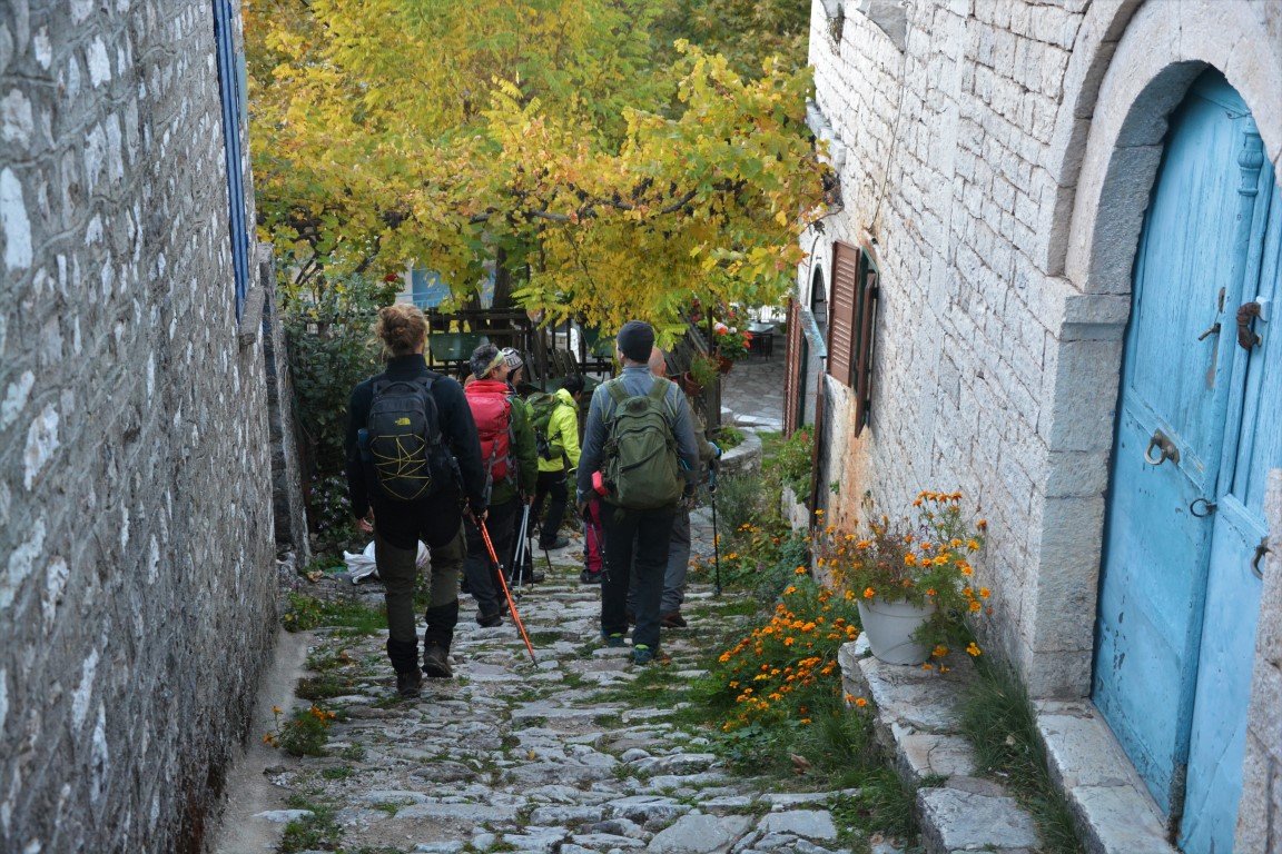 5day trekking excursion / Tzoumerka to Peristeri mt. > 85km / Central Pindos 