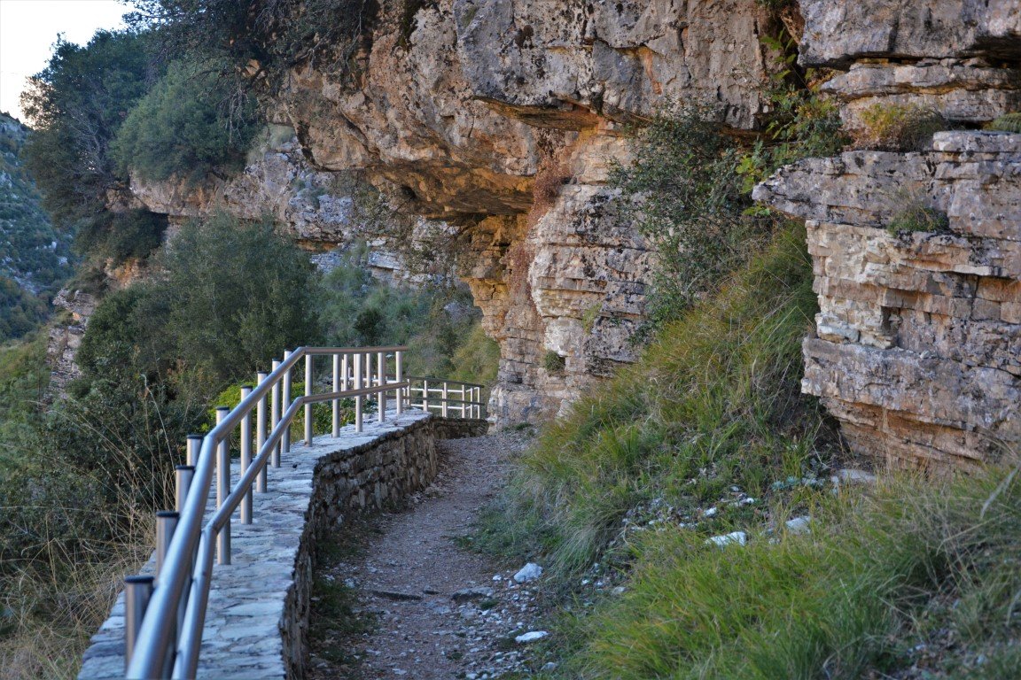 5day trekking excursion / Tzoumerka to Peristeri mt. > 85km / Central Pindos 