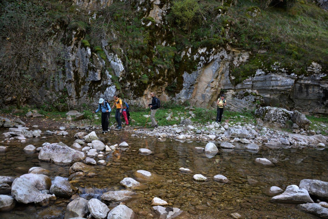 5day trekking excursion / Tzoumerka to Peristeri mt. > 85km / Central Pindos 