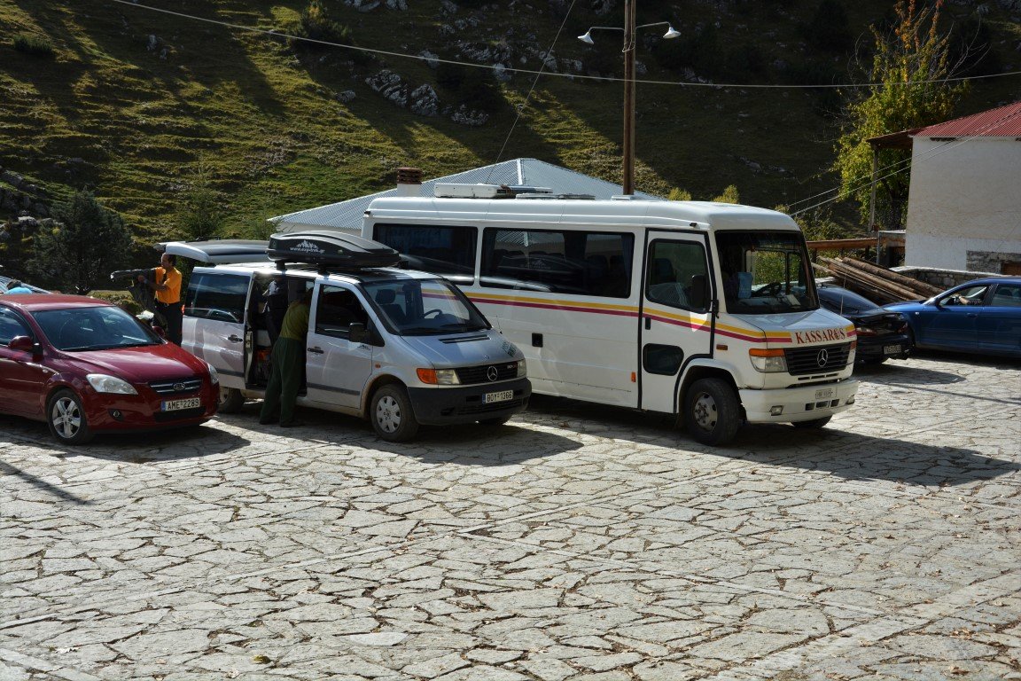 5day trekking excursion / Tzoumerka to Peristeri mt. > 85km / Central Pindos 