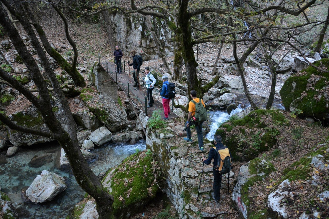2ήμερη διάσχιση Περιστερίου / Κεντρική Πίνδος / Καλαρρύτες - Συρράκο - Βερλίγκα - Χαλίκι > 24χλμ