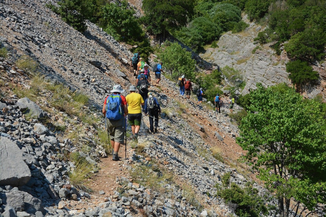 Exp-trek Ορειβασία, Πεζοπορία, Οργάνωση κατασκήνωσης, Διάσχιση ποταμών, Καταβάσεις φαραγγιών