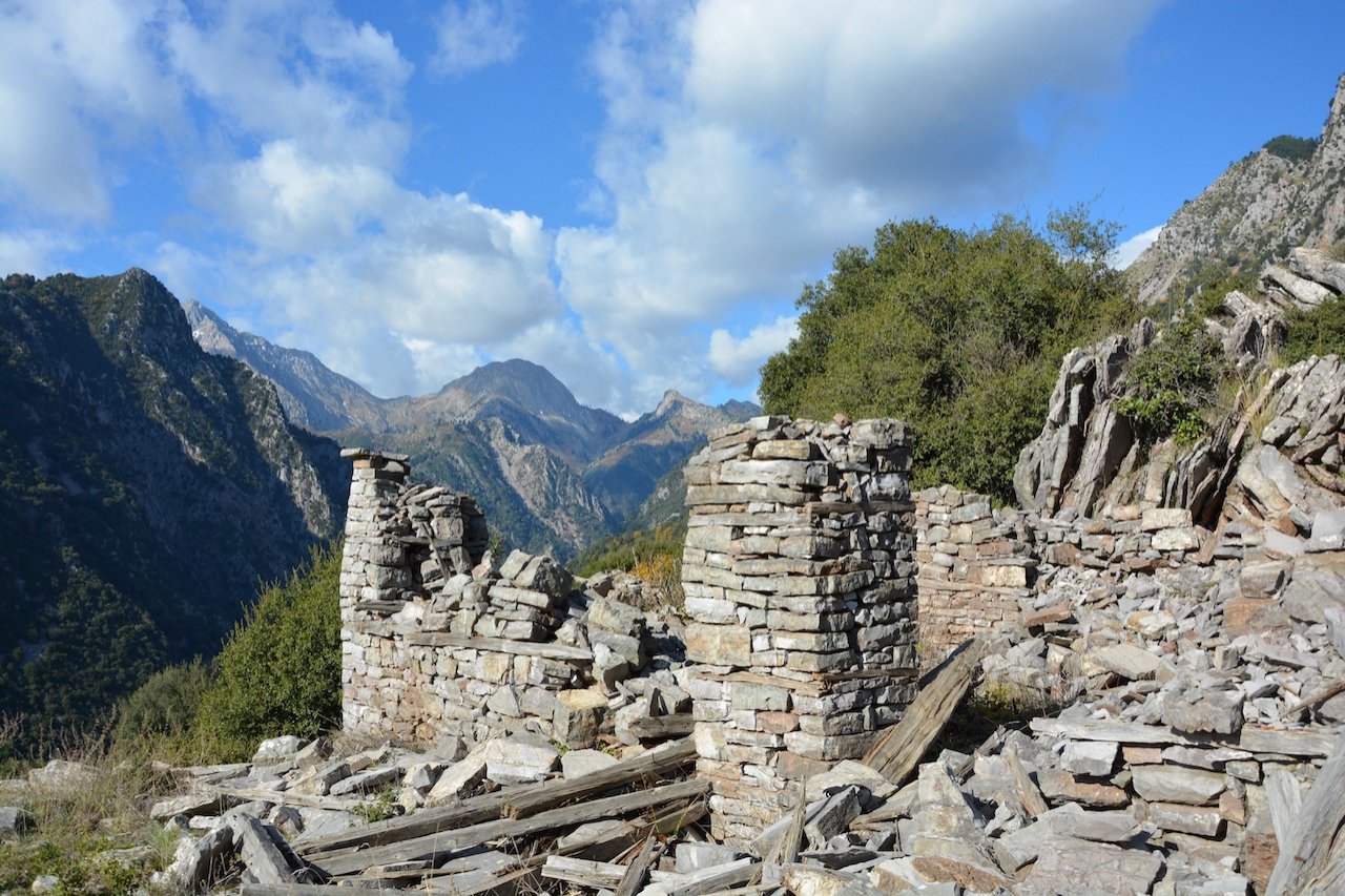 Exp-trek Mountaineering, Hiking, Camping, Canyoning