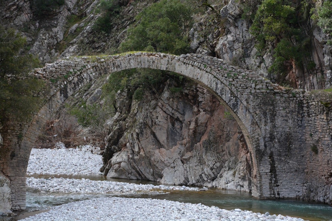 Αθαμανικά Όρη, Άγραφα / Κεντρική Πίνδος